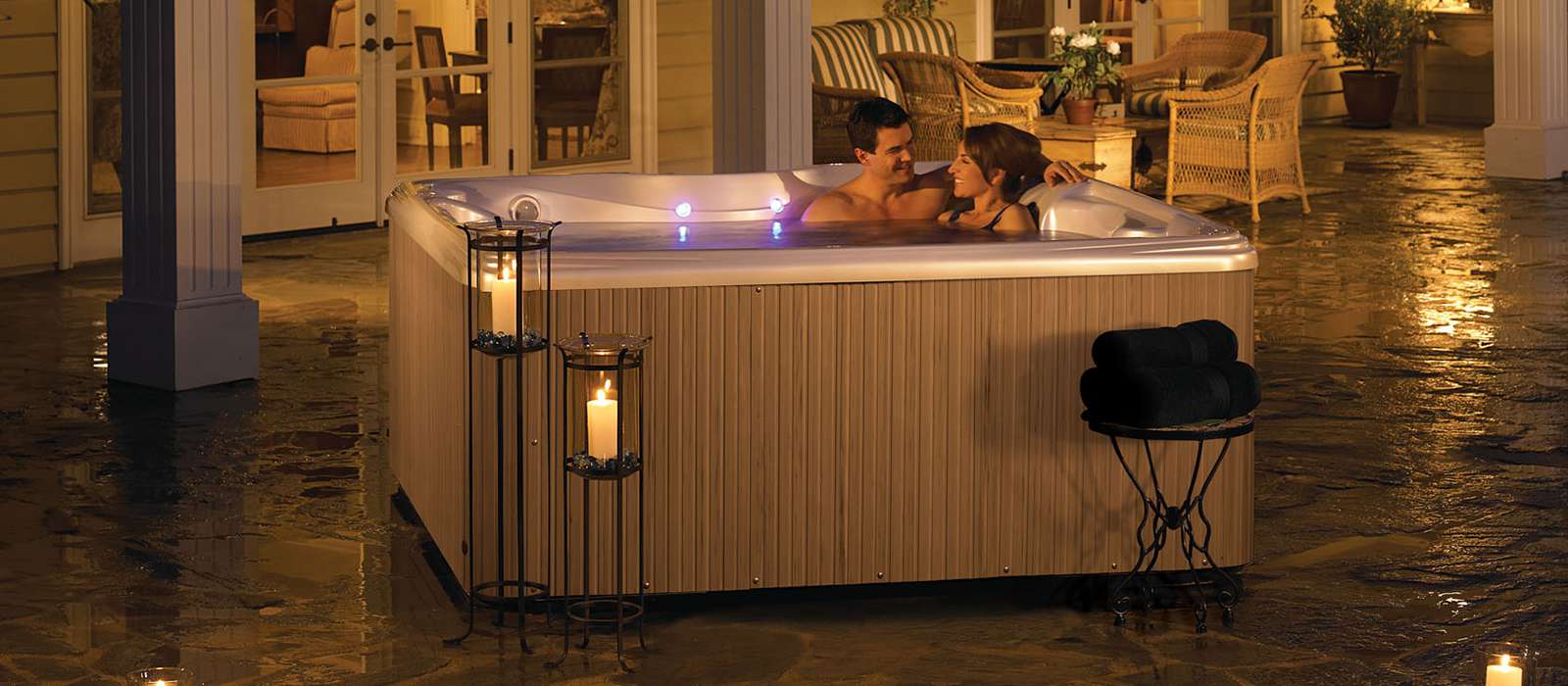 Enhance your spa experience with the Relay’s multi-color LED lighting system and therapeutic waterfall. Add an optional wireless TV and sound system to watch your favorite shows and listen to music while you soak. 