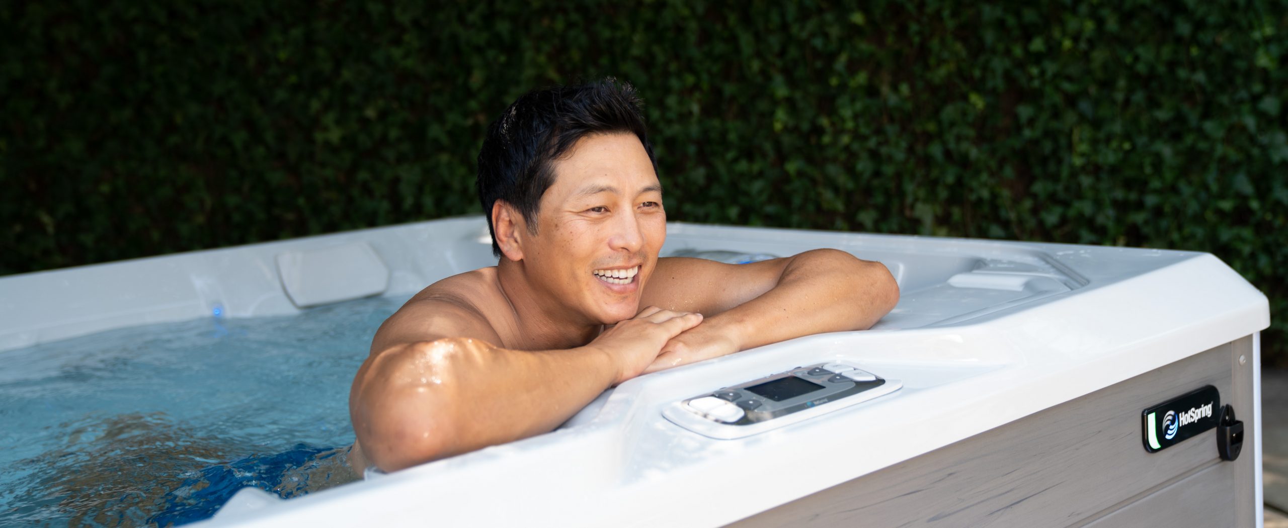 How Hot Tubs Alleviate the Winter Blues and SAD