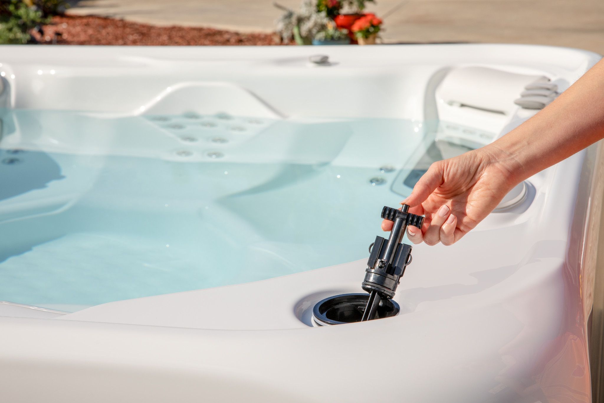 Which Hot Tub Cleaning System is Right For You?